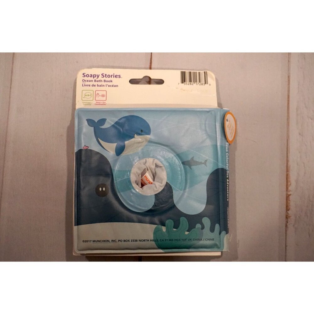 Munchkin Soapy Finger Puppet Bath (2) Books: Scuba Sean & Astro Duck, NEW - Picture 10 of 12